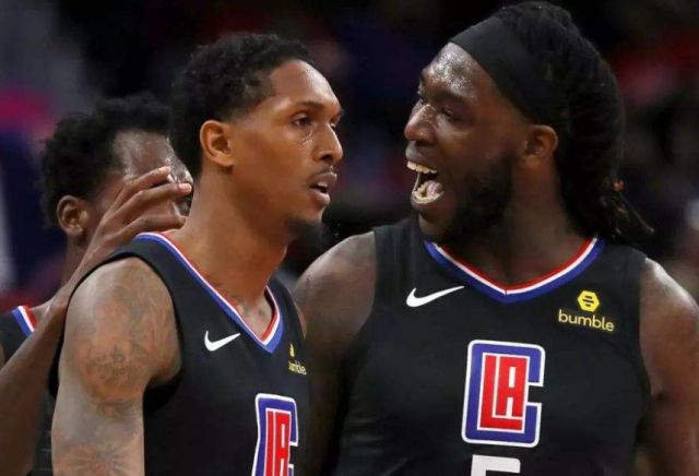 和三笘薰合影的11岁小球员有日本和法国血统，出自吉田麻也担任院长的青训机构