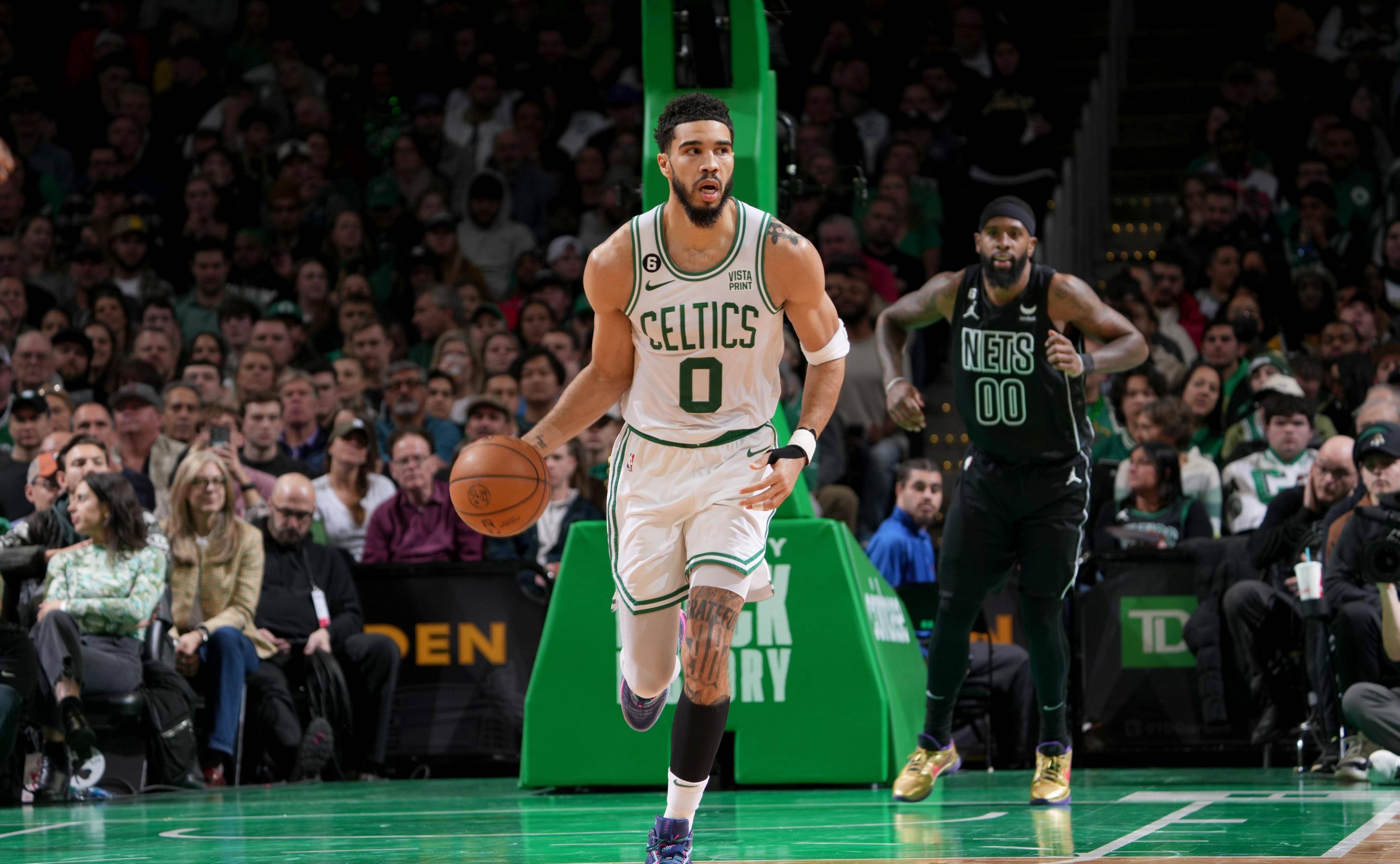 欧文突破制造罚球机会