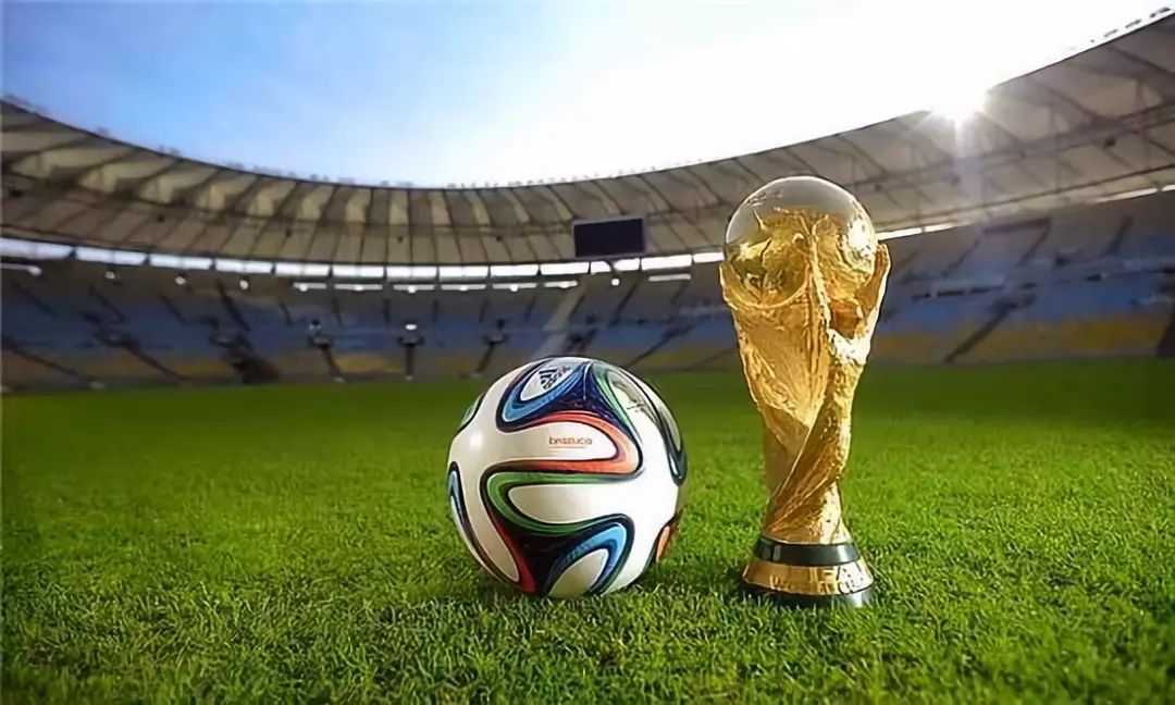 居莱尔贴脸挑衅，索博社媒回击：你只为皇马踢了1088分钟