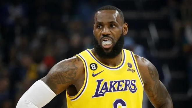 [中超]法比奥梅开二度 北京国安客场完胜长春亚泰