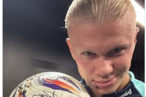 瓜迪奥拉谈英超争冠形势：先专注周三对阵布莱顿的比赛，一步一个脚印…… 来源：City Xtra